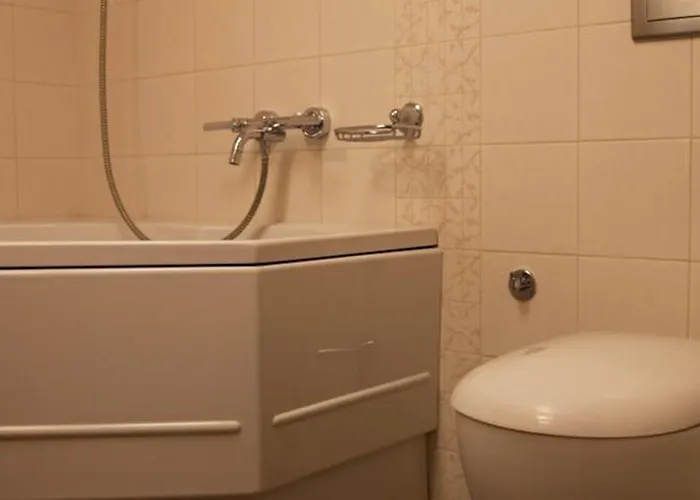 Luxury Old Town Apartment *